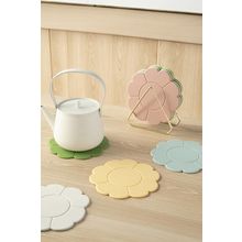 Apricot Pink Flower Shape Silica Gel Heat Insulate Placemat
