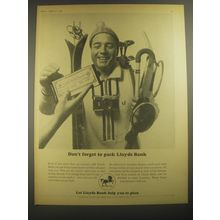 1967 Lloyds Bank Ad - Don't forget to pack Lloyds bank