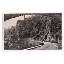 LES ROCHERS a COUSIN-LE-PONT, AVALLON, FRANCE unused vintage postcard =