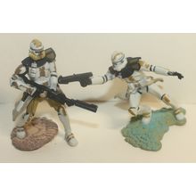 2005 Hasbro Lot of 2 Star Wars Clone Trooper PVC Figures