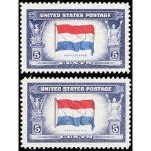 913a, VF NH Reverse Printing of Flag Colors Error With Normal - Stuart Katz