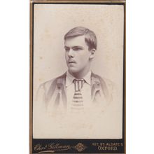 VICTORIAN CDV PHOTO-,SMART YOUNG MAN , SPORTSMAN ? BY C. GILLMAN, OXFORD