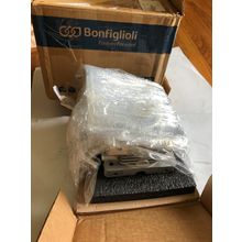 NEW BONFIGLIOLI W63U70P90B5B3 GEAR BOX,W 63 U 7 P90 B5 B3,COD.2G20010351,AY