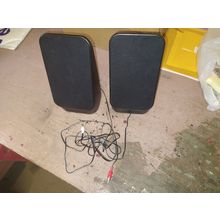 USED!! PAIR OF Speakers FROM A SMALL CD RADIO.
