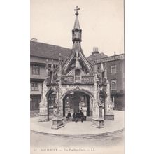 ED3 SALISBURY - THE POULTRY CROSS. PRINTED POSTCARD