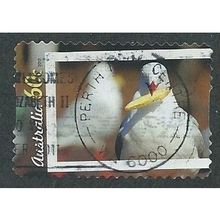 AUS 2012 60c (S/A) 'LIVING AUSTRALIA- SEAGULL EATING CHIP FINE USED (EBID36-835)