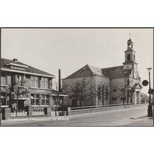 Thijssenschool & N H Kerk, Waddinxveen, c.1960s - Sonneveld Foto Briefkaart