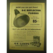 1945 G.E. Reflectorfloods Photoflash Lamps Ad