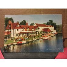 SWAN INN, STREATLEY, RIVER THAMES BERKSHIRE used postcard by J. Salmon 1971 pm =