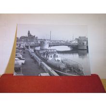 1976, THE PORT, GREAT YARMOUTH, NORFOLK unused postcard by Mercury Newspaper =