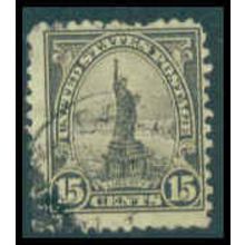 Used 696 15c Statue of Liberty Barely Clears M10340