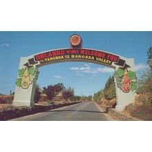 Orlando Wines Welcomes You Barossa Valley Entrance Australia Postcard