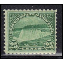 699 25c Niagara Falls Barely Clears MMH U0585