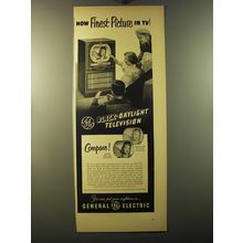 1950 General Electric Black-Daylight Television Model 12C107 Advertisement