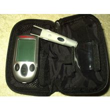 CVS HEALTH ADVANCED BLUETOOTH GLUCOSE METER, LANCING DEVICE & CASE