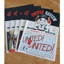 X 5 Manchester United Vintage Football Programmes. No's 17/19/21/28