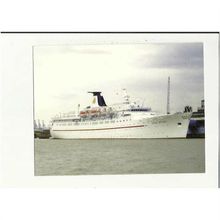 L.70 Monarch Classic Cruises MV OCEAN MONARCH Postcard