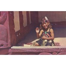 Rotorua Girl Who Sang To Queen Elizabeth II New Zealand Postcard