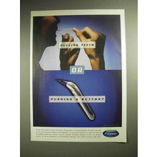 2000 Waterpik Flosser Ad - Pushing a Button