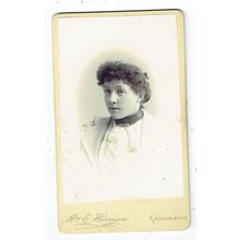 Victorian cdv photo portrait young woman Kidderminster photographer
