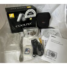 Nikon Coolpix L15. Digital Camera, Boxed with Accessories, Silver