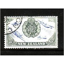 NEW ZEALAND 1946 SG 671 3d BADGE AND AIRPLANE FINE USED #1