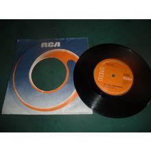 BACCARA 7" SINGLE - YES SIR, I CAN BOOGIE/CARA MIA