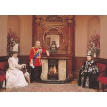 Queen Victoria In Royal Waiting Room Madame Tussauds Waxwork Postcard