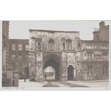 West Gate Wnichester Hampshire Postcard (QHAM343)