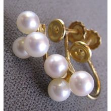 Vintage 14k Yellow gold Natural Cluster pearl screw back earrings Marked KL