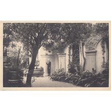 Roma Rome Italy Stately Home Posh Old Lady Greetings At Door Postcard