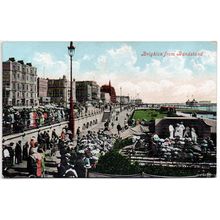 HIGHLY ANIMATED PRINTED POSTCARD VIEW OF BRIGHTON SUSSEX FROM BANDSTAND (4328)