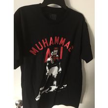 NEW Muhammad Ali Men's Medium Graphic Tee with Short Sleeves