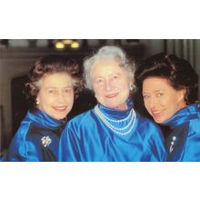 Queen Mother 75th Birthday Norman Parkinson Portrait Royal Postcard
