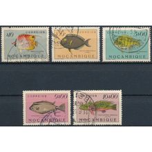 Fish: 5 Values - Mozambique 1951 - FH - MiNr 386, 391, 396 & 403/4
