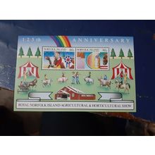 MNI40) Norfolk Island 1985 Agriculture & Horticulture Show Minisheet MUH