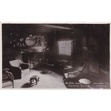 EC698 HURLEY -YE OLD BELL INTERIOR , R/P POSTCARD