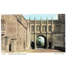 THE CHAIN GATE, WELLS, SOMERSET used postcard by Harvey Barton 1976 date =