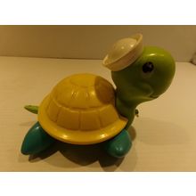 1977 Fisher Price Tag Along Turtle w/ Sailor Hat Pull Toy Quaker Oats