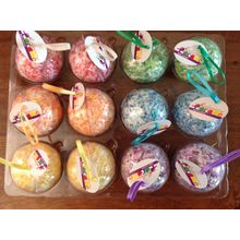COLOUR PARADE ASSORTED COLOUR BATH CONFETTI BRAND NEW IN ROUND CASES