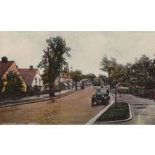 Rainy Day At Wickham Road Shirley Classic Car Surrey Old Postcard