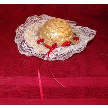 TOY 6.5 INCH DOLL WITH WHITE/LIGHT GREEN LACE AND RED RIBBON STRAW HAT