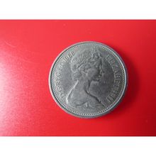 1968 QUEEN ELIZABETH II FIVE NEW PENCE. I