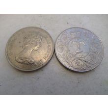 UK / GB - 2 differently dated - commemorative crown coins - dated 1972 and 1977