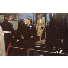 Prince Charles Princess Diana Royal Train 1981 Wedding Postcard