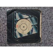 Olivia Newton-John – Physical (EMI5234) 1981 (7" Single)