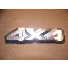 4 X 4 EMBLEM 4 7/8" X 1 5/8" PLASTIC DOTT CAV1