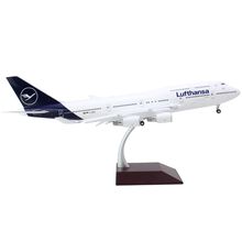 Boeing 747-400 Commercial Aircraft with Flaps Down "Lufthansa" (D-ABVY) White...