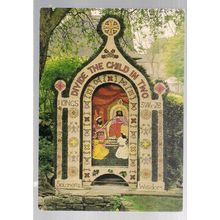 THE COFFIN WELL, TISSINGTON, DERBYSHIRE unused vintage postcard well dressing /