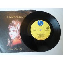 7" 1984 MADONNA . DRESS YOU UP. SOLID .PAPER LABELS, SIRE W 8848, NEAR MINT